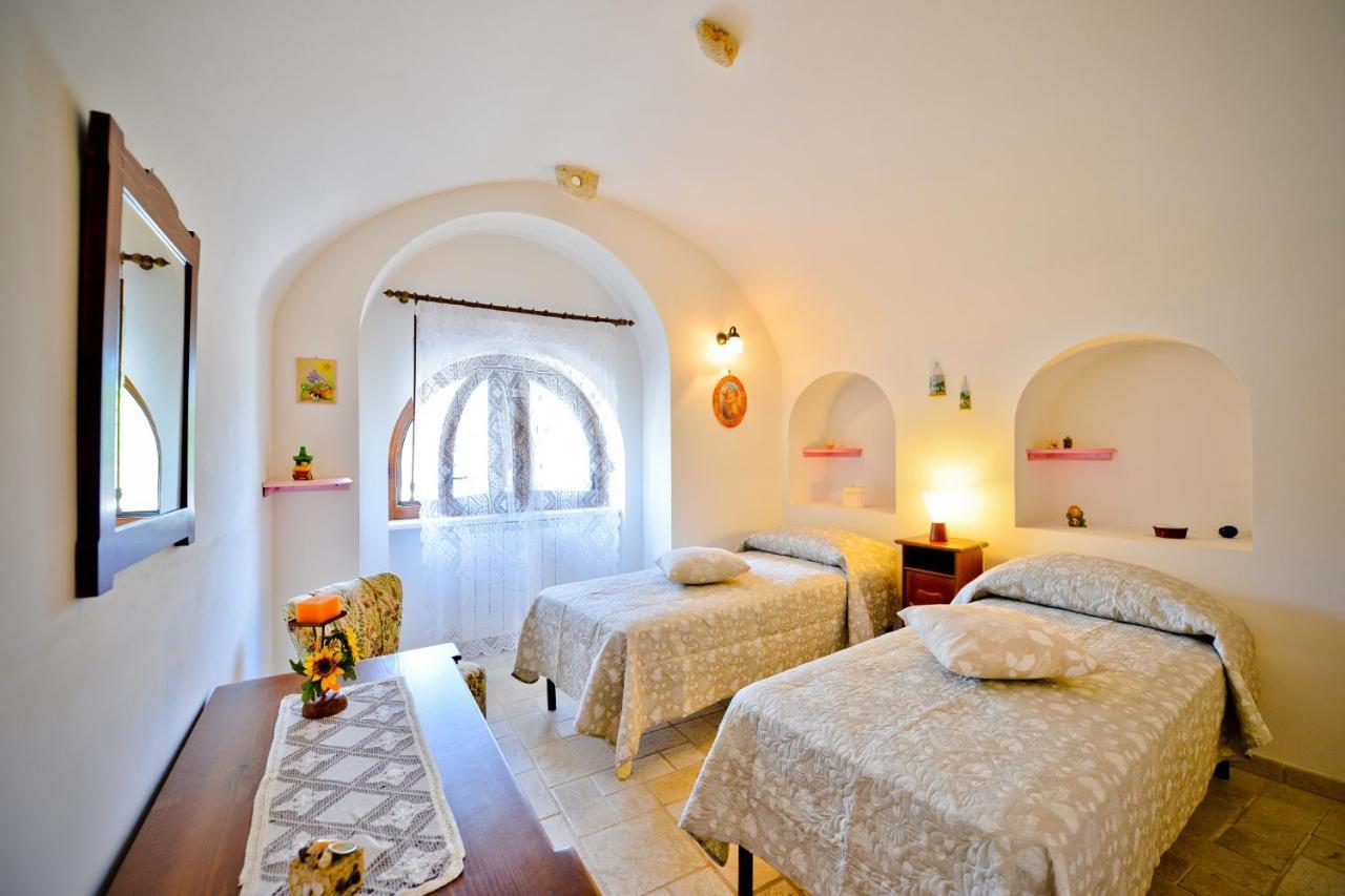 I Trulli Di Alejandro Villa Locorotondo Exterior foto