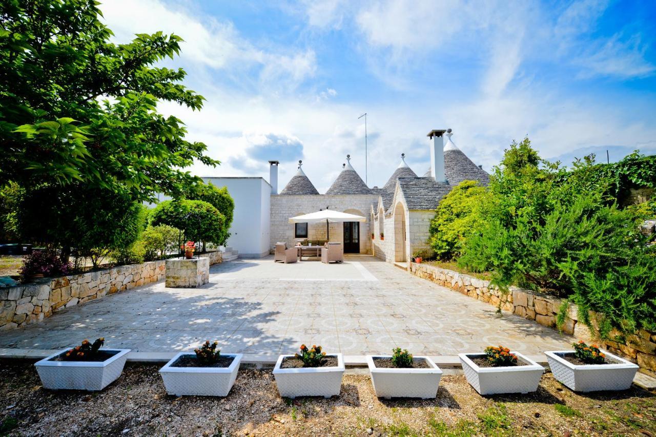 I Trulli Di Alejandro Villa Locorotondo Exterior foto